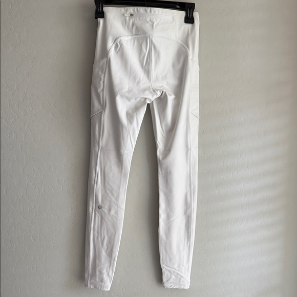 White Lululemon 4/ 28” inseam High-Waisted Leggings with Pockets - Picture 3 of 6